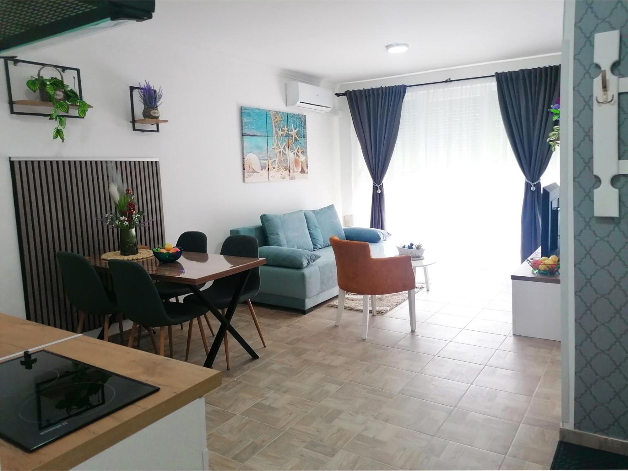 Kristi Lux New 1-bedroom With Pool, Balcony And Free Parking