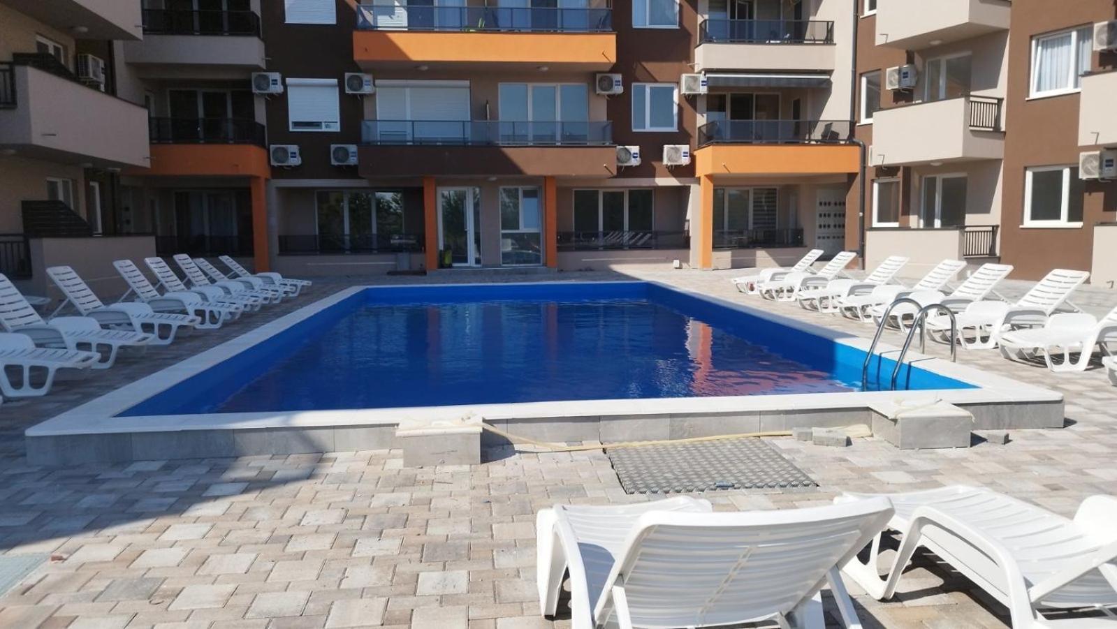 Kristi Lux New 1-bedroom With Pool, Balcony And Free Parking Apartment Veliko Gradiste
