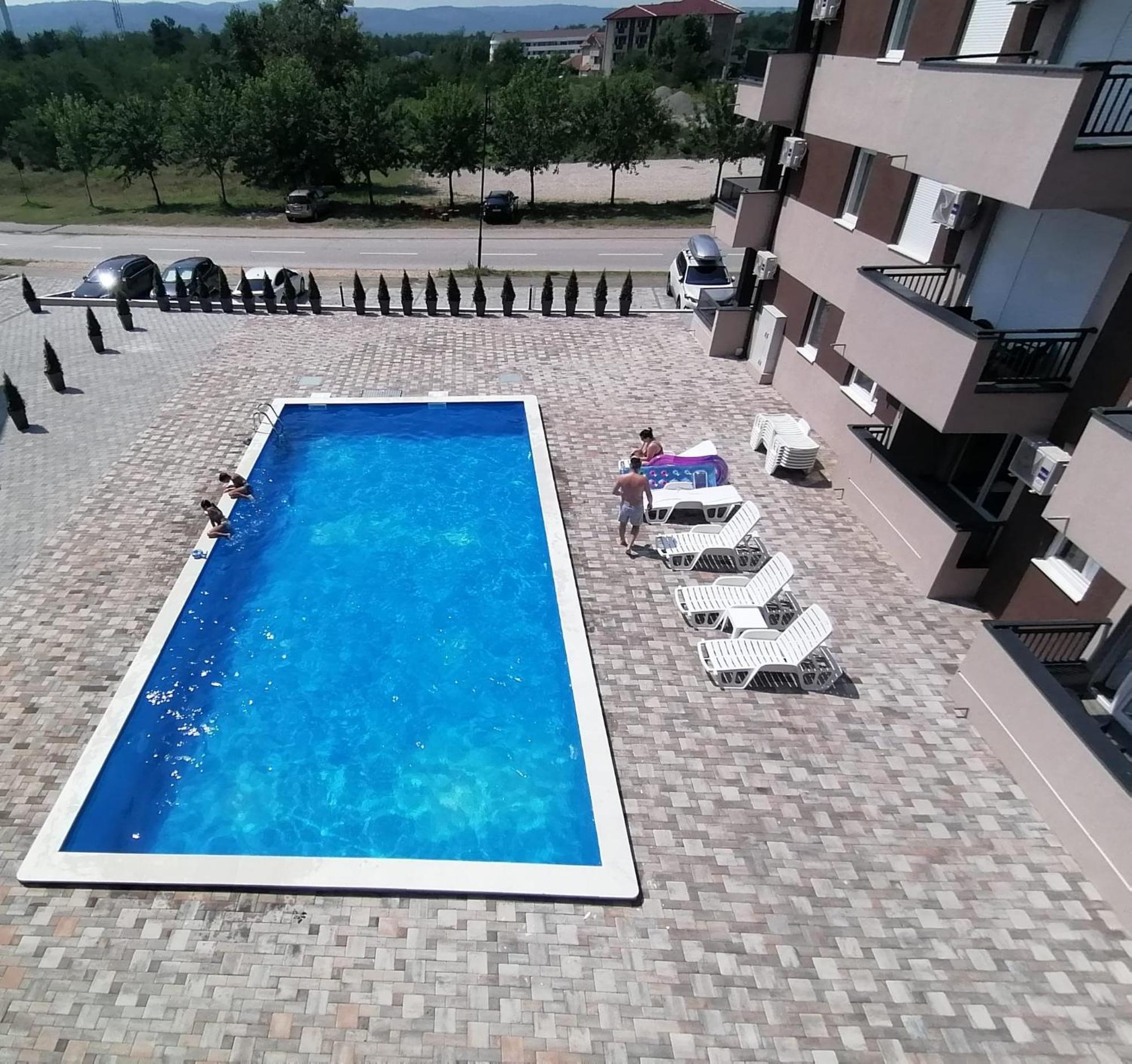 Apartment Kristi Lux New 1-bedroom With Pool, Balcony And Free Parking *
